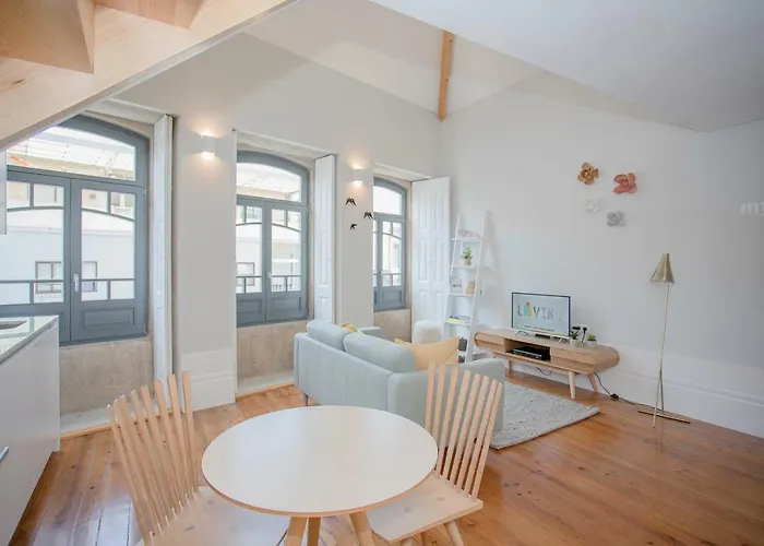 Liiiving In - Santa Catarina Mezzanine Порту