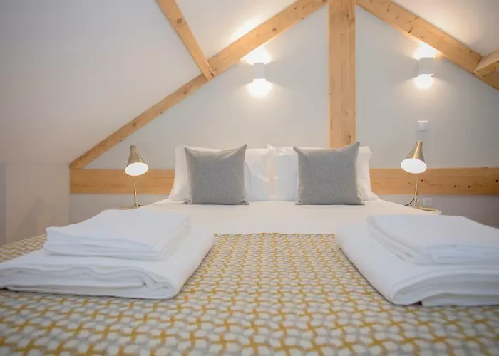 Liiiving In - Santa Catarina Mezzanine * 波尔图